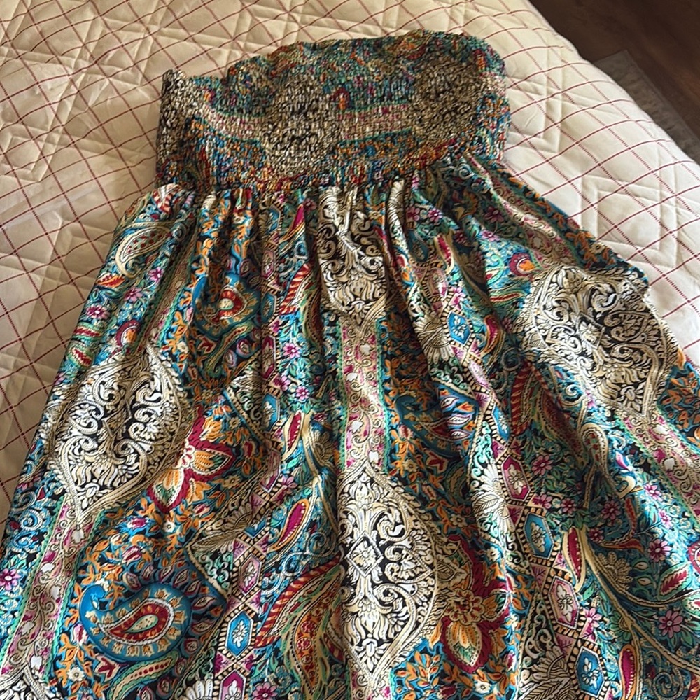 SHEIN Vibrant Paisley Strapless Dress